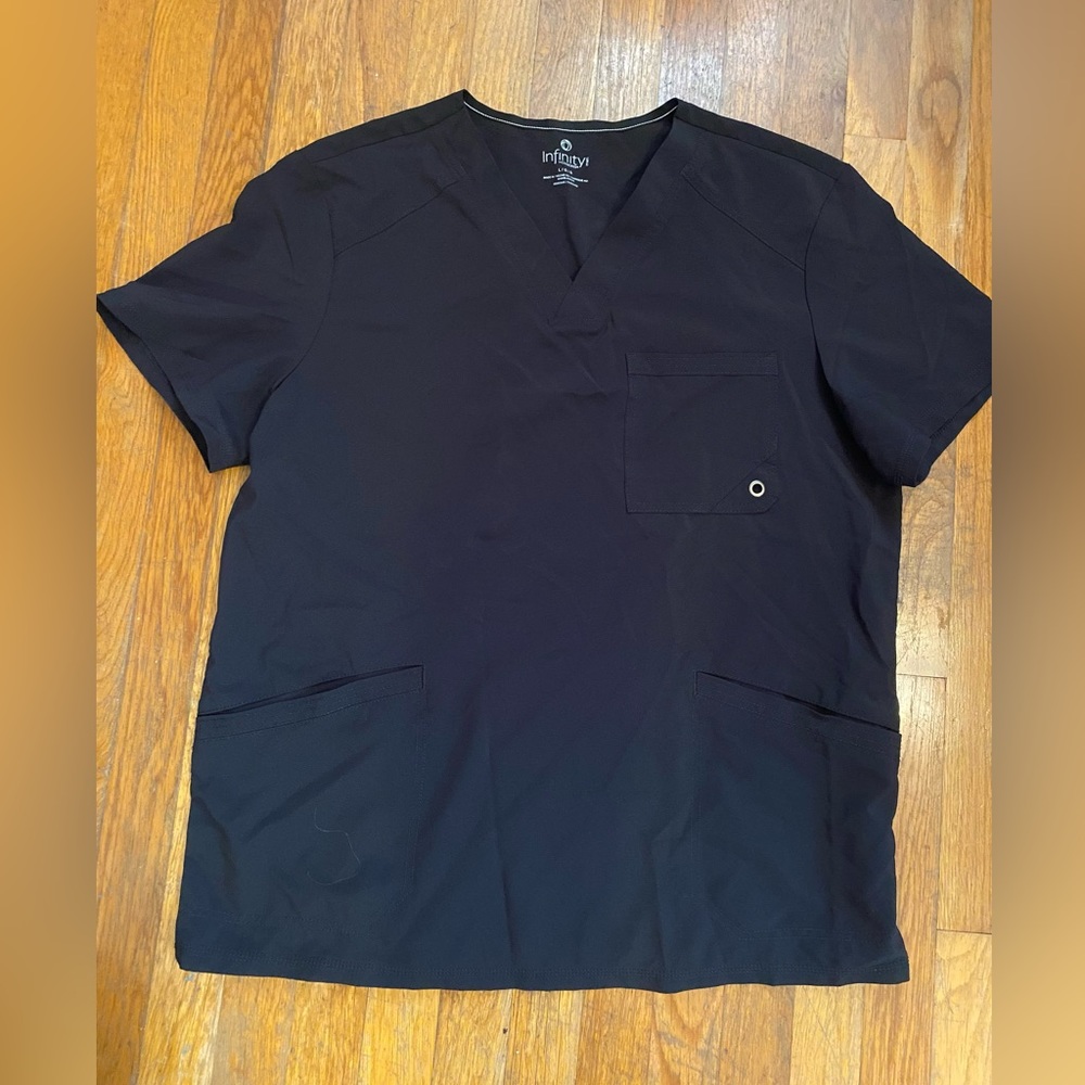 Cherokee Infinity Men’s V Neck Scrub Shirt - Size L - Black